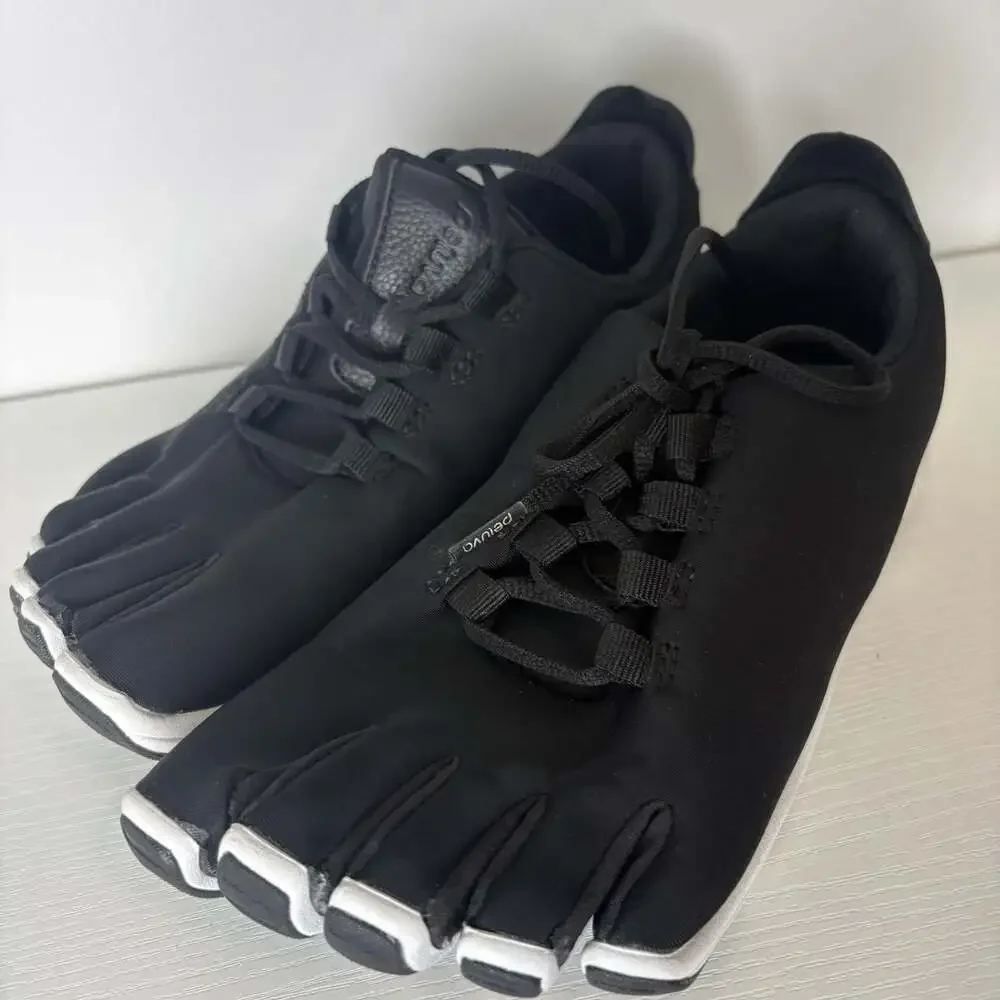 Peluva Strand Women's Black Mesh Toe Separating Trainer